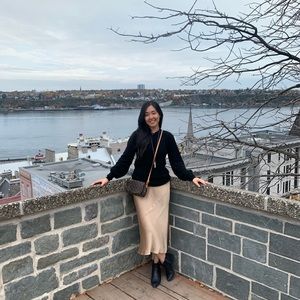 Meet your Posher, Angela